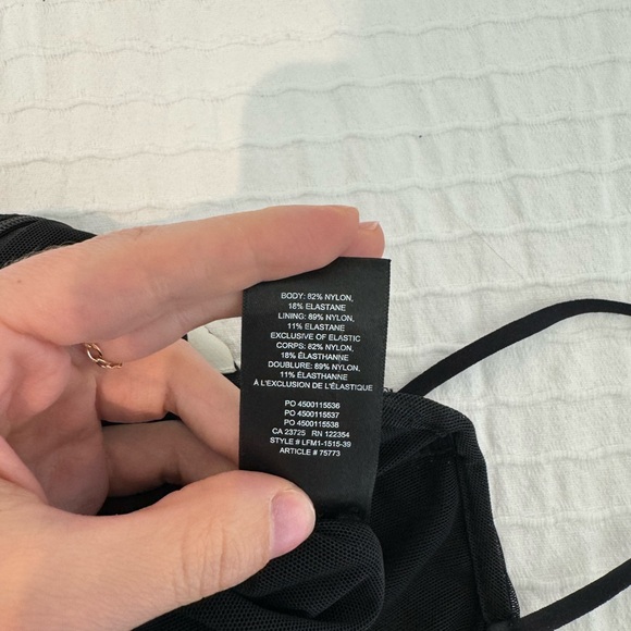 Mesh Crop-Top - Picture 3 of 3